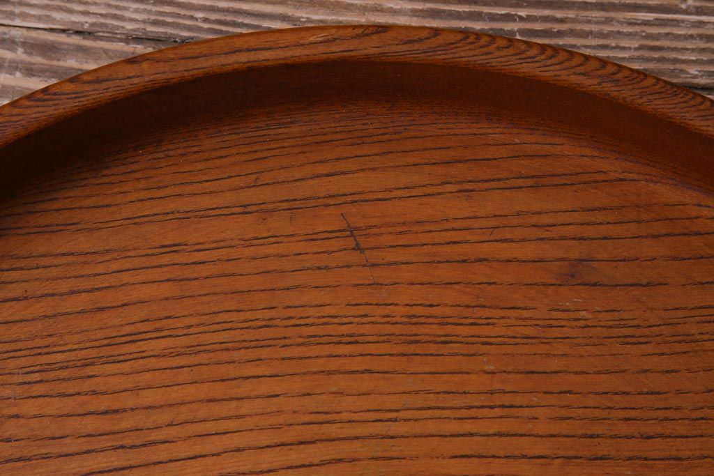 昭和レトロ　ケヤキ材　シンプルなデザインに杢目が映える丸型お盆