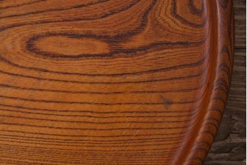 昭和レトロ　ケヤキ材　シンプルなデザインに杢目が映える丸型お盆