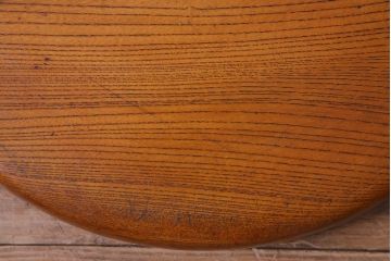 昭和レトロ　ケヤキ材　シンプルなデザインに杢目が映える丸型お盆