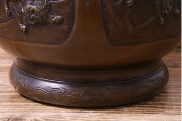 アンティーク雑貨　古民具　緻密に描かれた動物の図が目を引く真鍮火鉢(耳付き火鉢、手あぶり)(2)