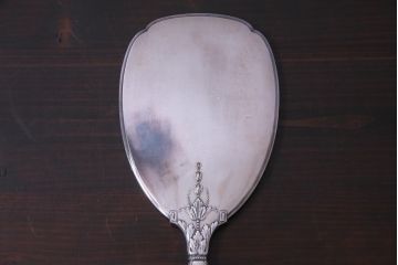 アンティーク雑貨　イギリスアンティーク　シックな佇まいが魅力的なハンドミラー(手鏡)