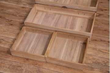 アンティーク家具　和製アンティーク　桐材　銅金具　味わい感じる佇まいが魅力の小箪笥(小引き出し)