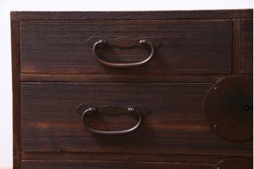 アンティーク家具　和製アンティーク　桐材　銅金具　味わい感じる佇まいが魅力の小箪笥(小引き出し)