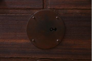 アンティーク家具　和製アンティーク　桐材　銅金具　味わい感じる佇まいが魅力の小箪笥(小引き出し)