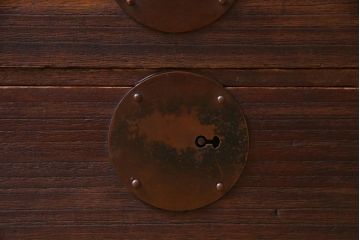 アンティーク家具　和製アンティーク　桐材　銅金具　味わい感じる佇まいが魅力の小箪笥(小引き出し)