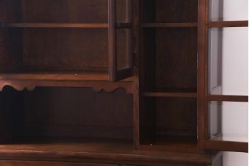 中古　松本民芸家具　西洋家具のような佇まいの食器棚(キャビネット、収納棚)(定価約110万円)