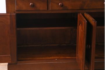中古　松本民芸家具　西洋家具のような佇まいの食器棚(キャビネット、収納棚)(定価約110万円)