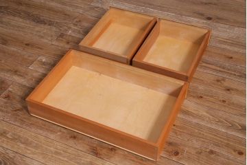 中古　松本民芸家具　西洋家具のような佇まいの食器棚(キャビネット、収納棚)(定価約110万円)