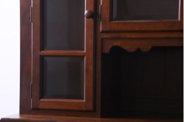 中古　松本民芸家具　西洋家具のような佇まいの食器棚(キャビネット、収納棚)(定価約110万円)