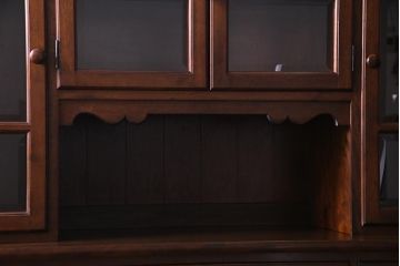 中古　松本民芸家具　西洋家具のような佇まいの食器棚(キャビネット、収納棚)(定価約110万円)