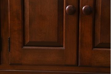 中古　松本民芸家具　西洋家具のような佇まいの食器棚(キャビネット、収納棚)(定価約110万円)