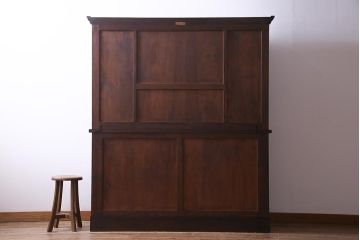 中古　松本民芸家具　西洋家具のような佇まいの食器棚(キャビネット、収納棚)(定価約110万円)