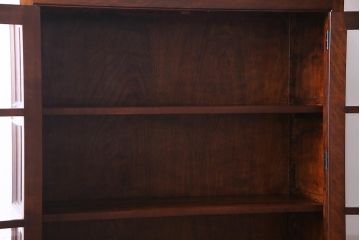 中古　松本民芸家具　洗練されたシックなデザインのE型書棚(本箱、飾り棚、キャビネット、収納棚)(定価約62万5千円)