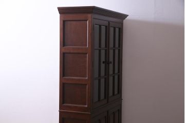 中古　松本民芸家具　洗練されたシックなデザインのE型書棚(本箱、飾り棚、キャビネット、収納棚)(定価約62万5千円)