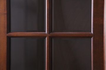 中古　松本民芸家具　洗練されたシックなデザインのE型書棚(本箱、飾り棚、キャビネット、収納棚)(定価約62万5千円)