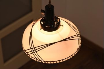 昭和期　装飾の透かしが和の雰囲気を高めるシェード(吊り下げ照明、天井照明)