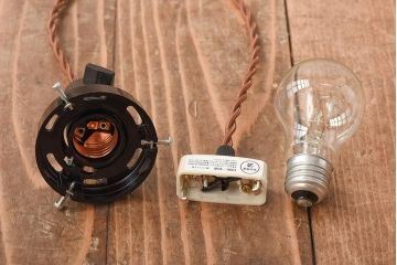 昭和期　装飾の透かしが和の雰囲気を高めるシェード(吊り下げ照明、天井照明)