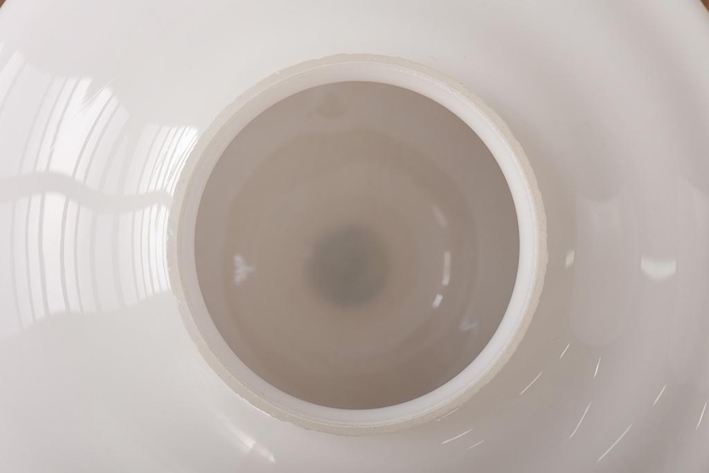 和製アンティーク　乳白色のガラスが柔らかな印象のペンダントライト(天井照明、吊り下げ照明)