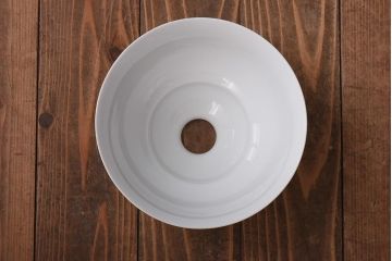 オールドノリタケ・則武(日陶)　落ち着いた色味の小花が可憐な印象与えるシェード(ペンダントライト、吊り下げ照明)