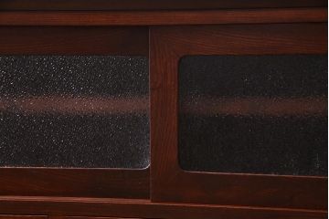 昭和初期　リメイク家具　漆塗りとケヤキの杢目が上品な鉄脚付きローボード(収納棚、リビングボード)