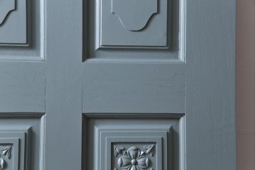 ペイント建具　DIY　花のレリーフが目を引くフレンチなドア(扉、建具)(1)
