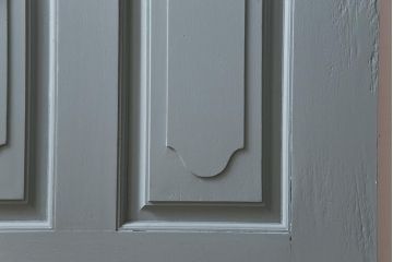 ペイント建具　DIY　花のレリーフが目を引くフレンチなドア(扉、建具)(1)