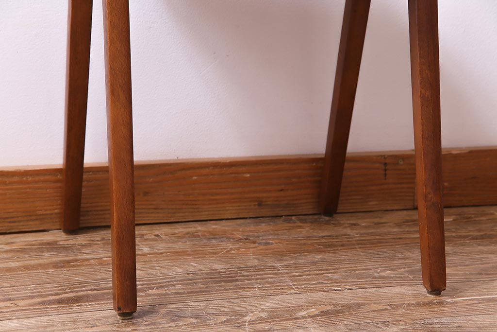 ヴィンテージ家具　ビンテージ　秋田木工　ブナ材　シンプルなデザインがお洒落なスタッキングスツール(スツール、椅子)
