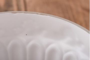 和製アンティーク　陽刻ガラス　品のあるデザインがお洒落なペンダントライト(シェード、吊り下げ照明)