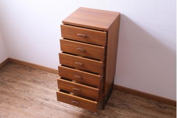 ヴィンテージ家具　北欧ビンテージ　G-PLAN　Quadrille　シンプルモダンな6段チェスト(サイドチェスト、トールボーイ)