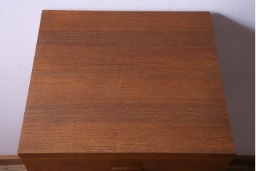 ヴィンテージ家具　北欧ビンテージ　G-PLAN　Quadrille　シンプルモダンな6段チェスト(サイドチェスト、トールボーイ)