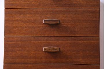 ヴィンテージ家具　北欧ビンテージ　G-PLAN　Quadrille　シンプルモダンな6段チェスト(サイドチェスト、トールボーイ)