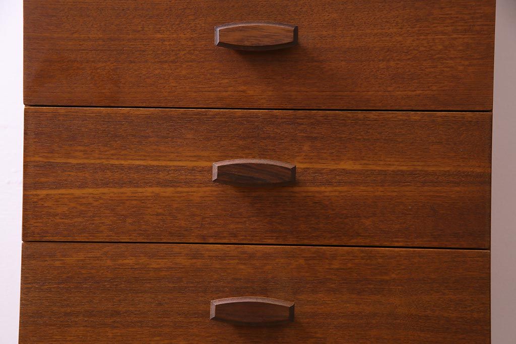 ヴィンテージ家具　北欧ビンテージ　G-PLAN　Quadrille　シンプルモダンな6段チェスト(サイドチェスト、トールボーイ)