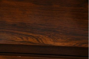 ヴィンテージ家具　イギリスビンテージ　Elliotts Of Newbury(EoN)　チーク・ローズウッド材　北欧テイストのローボード(リビングボード)