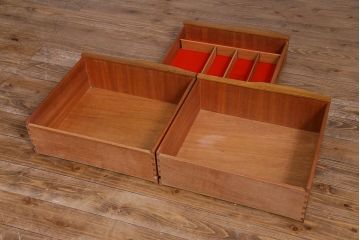 北欧家具 A.H McINTOSH(マッキントッシュ)　洗練されたデザインと機能性が魅力のローボード(リビングボード、ダイニングボード)