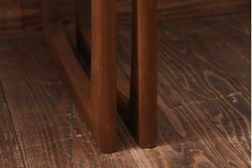 北欧家具　G-PLAN　チーク材　木のぬくもりが感じられるネストテーブル(サイドテーブル)