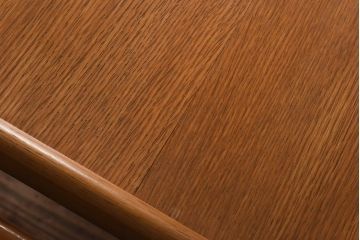 北欧家具　オーク材　明るい色味となめらかな木肌が魅力のネストテーブル(サイドテーブル)