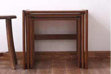 北欧家具　G-PLAN　チーク材　木のぬくもりが感じられるネストテーブル(サイドテーブル)(1)