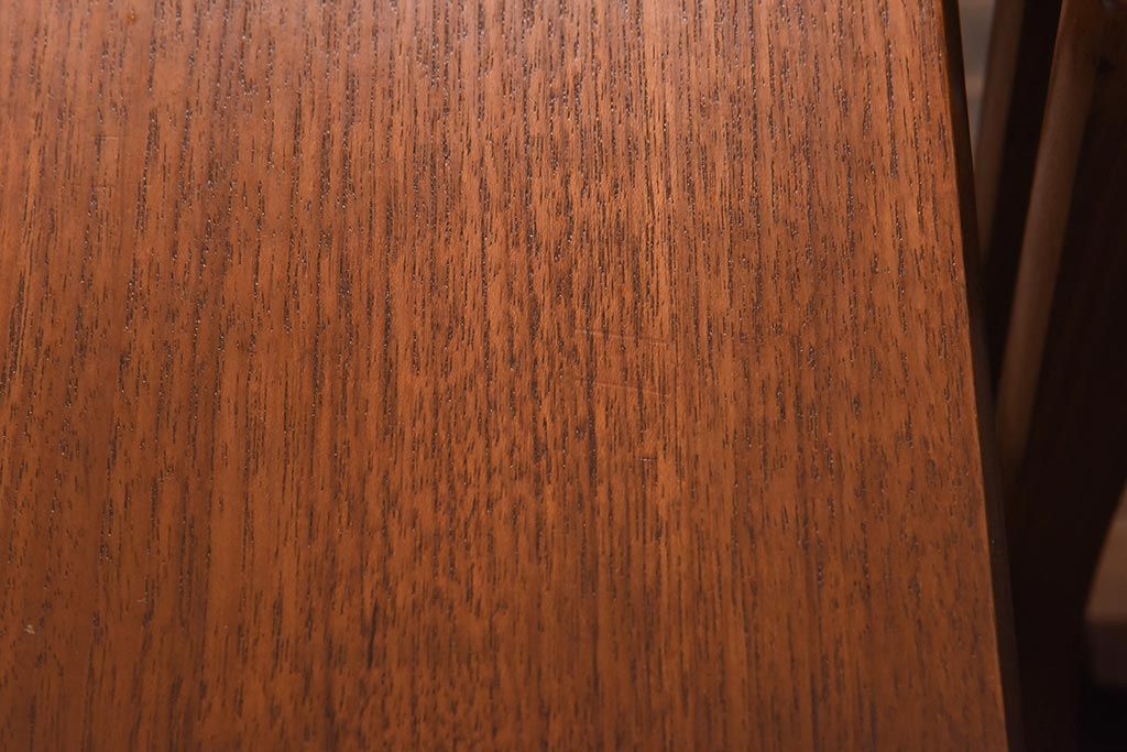 北欧家具　G-PLAN　チーク材　木のぬくもりが感じられるネストテーブル(サイドテーブル)(1)