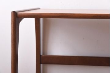 北欧家具　G-PLAN　チーク材　木のぬくもりが感じられるネストテーブル(サイドテーブル)(1)