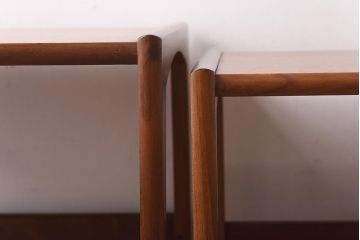 北欧家具　G-PLAN　チーク材　木のぬくもりが感じられるネストテーブル(サイドテーブル)(1)