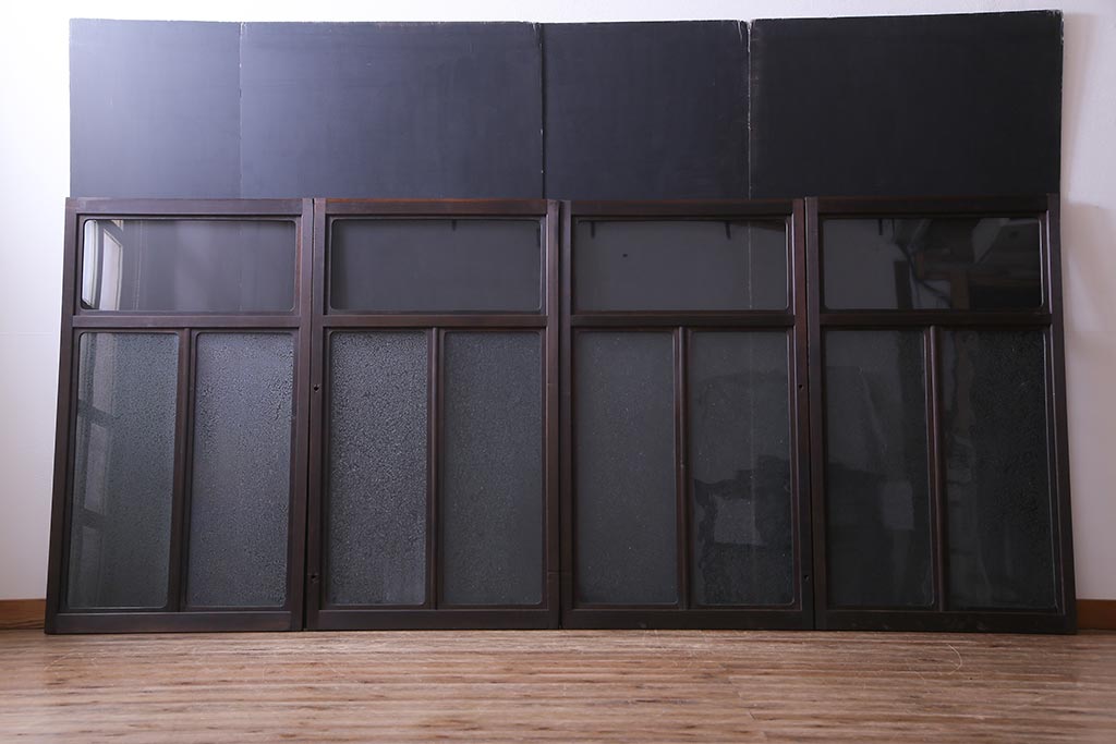 大正ロマン　結霜ガラス 太めのフレームが存在感を放つモダンなガラス戸(窓、引き戸、建具)4枚組