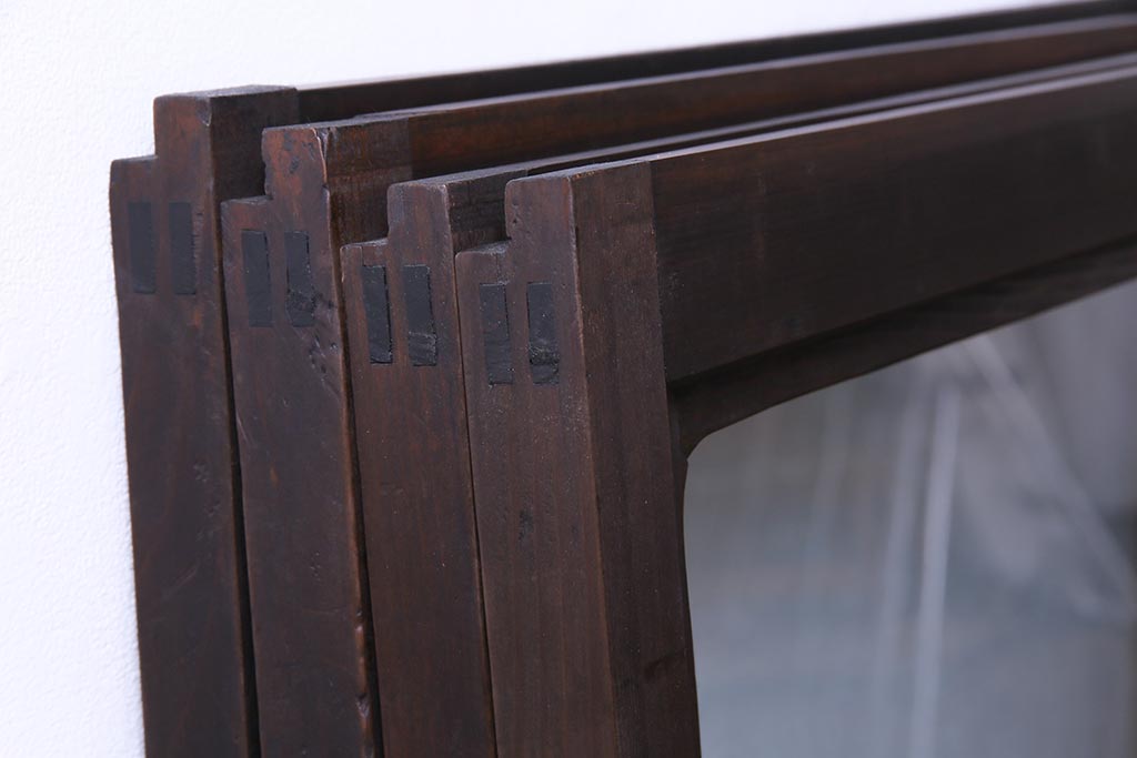 大正ロマン　結霜ガラス 太めのフレームが存在感を放つモダンなガラス戸(窓、引き戸、建具)4枚組