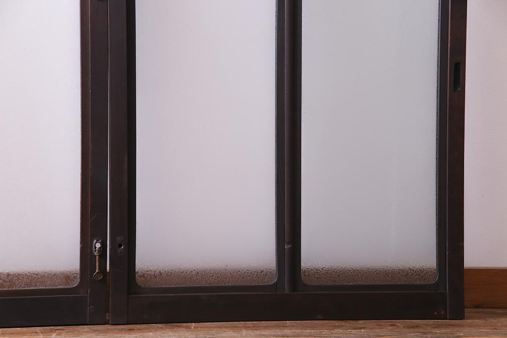 大正ロマン　結霜ガラス 太めのフレームが存在感を放つモダンなガラス戸(窓、引き戸、建具)4枚組