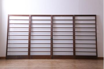 昭和レトロ　異なるガラスを組み合わせたシンプルな引き戸(ガラス戸、建具)4枚組