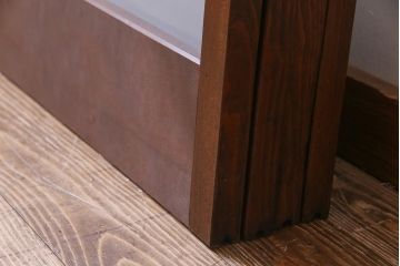 昭和レトロ　異なるガラスを組み合わせたシンプルな引き戸(ガラス戸、建具)4枚組