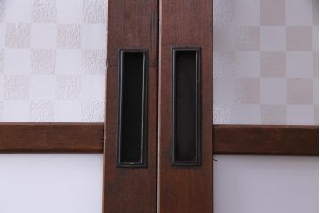 昭和レトロ　異なるガラスを組み合わせたシンプルな引き戸(ガラス戸、建具)4枚組