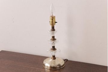 アメリカビンテージ　LEVITON　シャビーシックなスタンドライト(テーブルランプ)