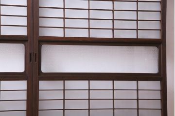 昭和初期　オリジナル花ガラス入り!上質な和の空間を演出するガラス障子戸(格子戸、ガラス戸、引き戸、建具)2枚組