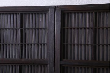 昭和初期　裏障子付き　和モダンの空間づくりに活躍する格子戸2枚セット(ガラス帯戸、障子戸、引戸)