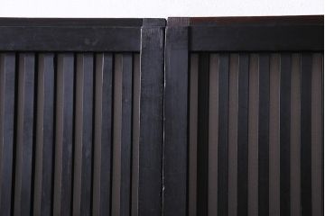 和製アンティーク　上手物　燻された質感が味わい深い格子戸2枚セット(引き戸、建具)(1)
